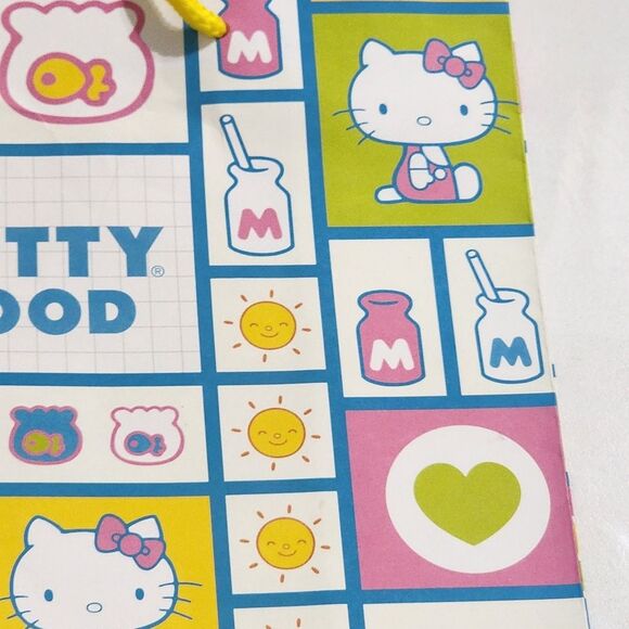 Sanrio Hello Kitty Colorful Pastel Paper Gift Bag RARE - Picture 3 of 15
